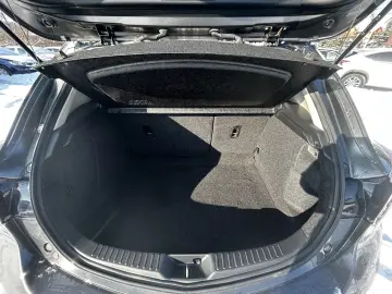 Mazda 3 MZR Active 1.6 MPI   139.000 km   Garanție & Rate