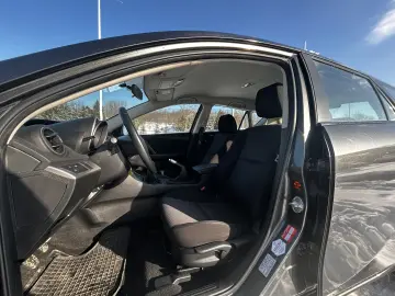 Mazda 3 MZR Active 1.6 MPI   139.000 km   Garanție & Rate