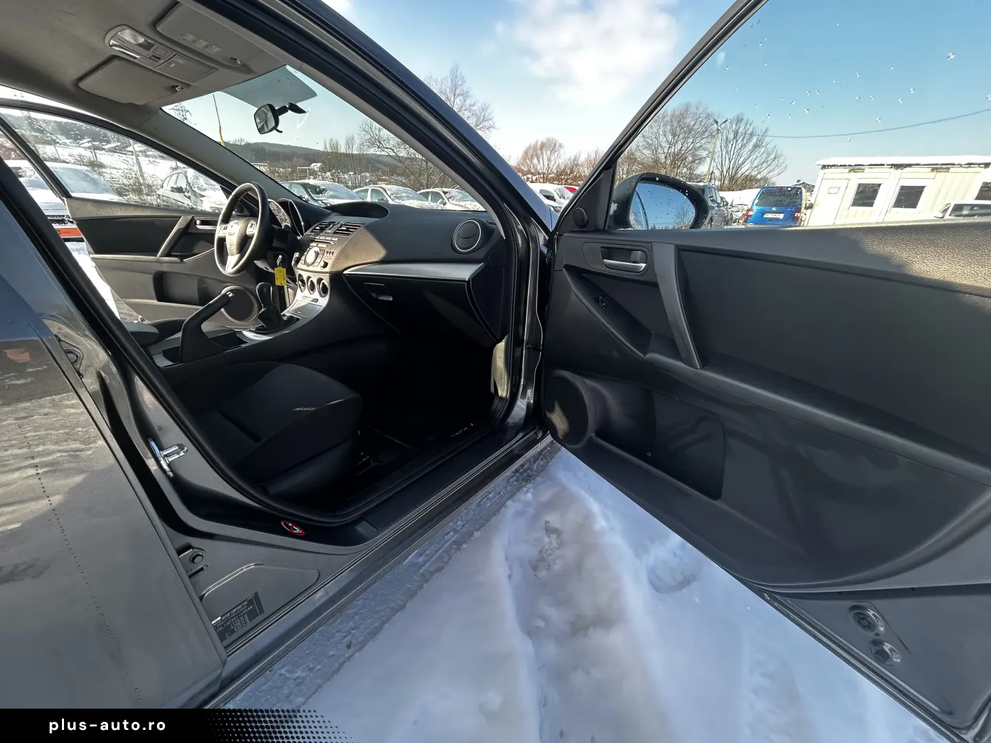 Mazda 3 MZR Active 1.6 MPI   139.000 km   Garanție & Rate