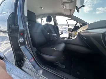 Mazda 3 MZR Active 1.6 MPI   139.000 km   Garanție & Rate