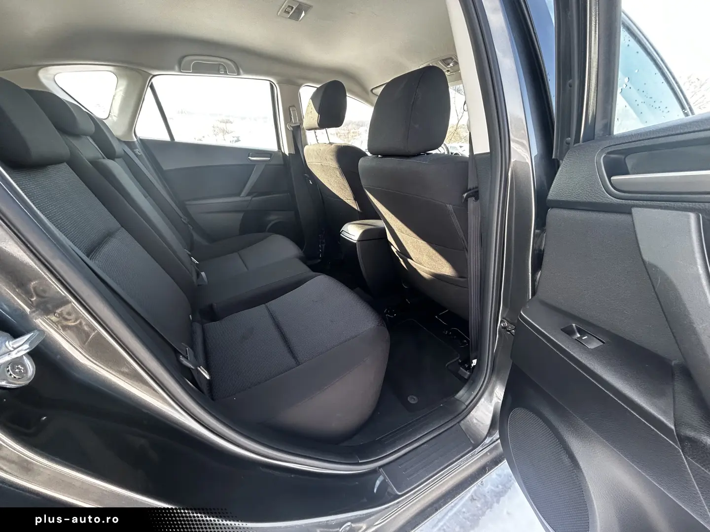 Mazda 3 MZR Active 1.6 MPI   139.000 km   Garanție & Rate