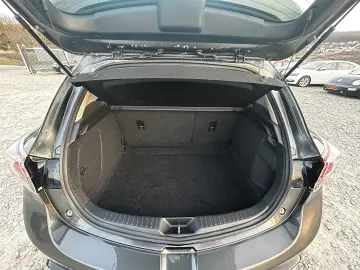 Mazda 3 MZR Active 1.6 MPI   139.000 km   Garanție & Rate