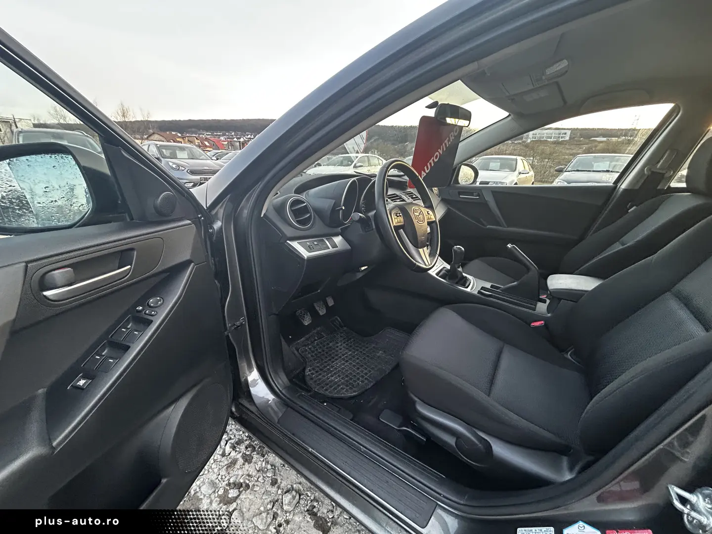 Mazda 3 MZR Active 1.6 MPI   139.000 km   Garanție & Rate