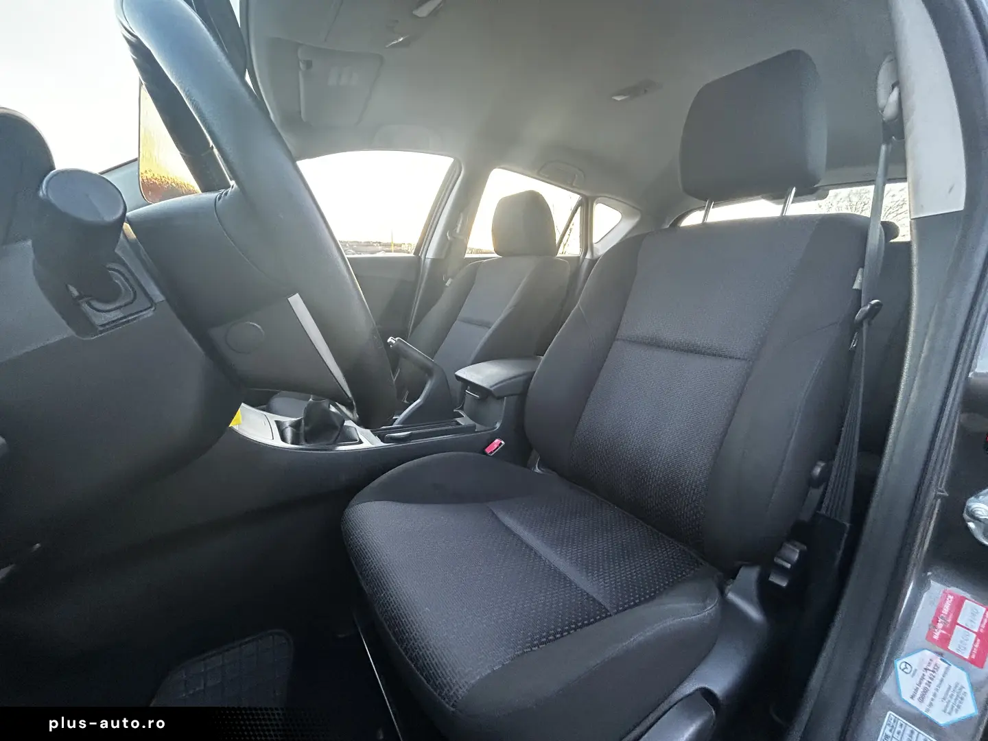 Mazda 3 MZR Active 1.6 MPI   139.000 km   Garanție & Rate