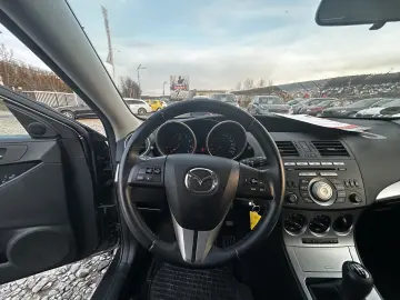 Mazda 3 MZR Active 1.6 MPI   139.000 km   Garanție & Rate