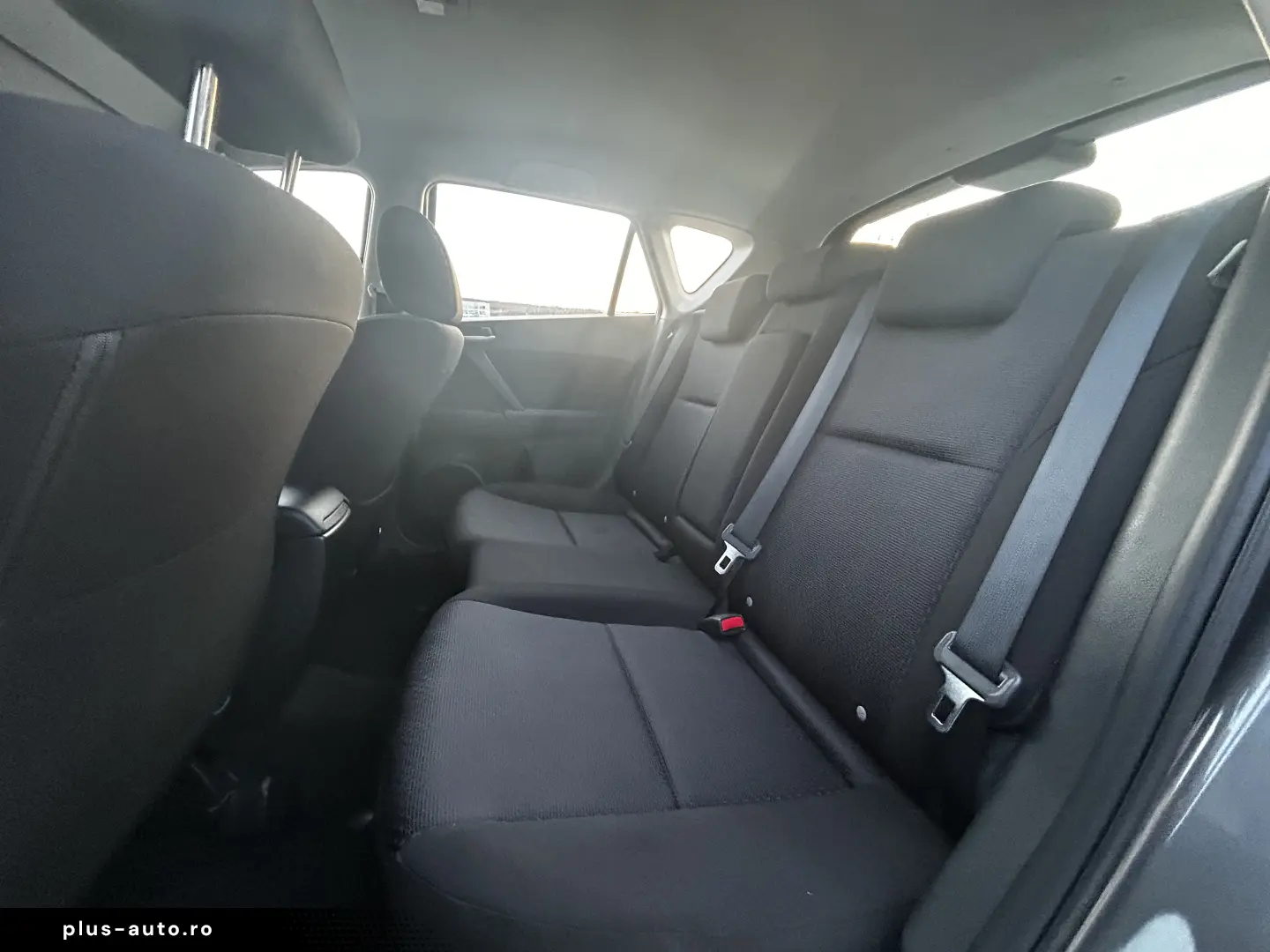 Mazda 3 MZR Active 1.6 MPI   139.000 km   Garanție & Rate