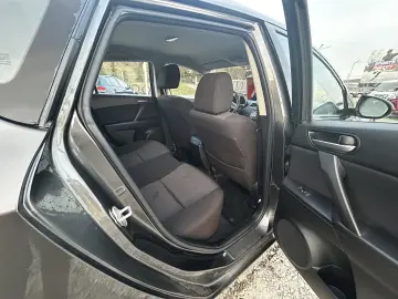 Mazda 3 MZR Active 1.6 MPI   139.000 km   Garanție & Rate