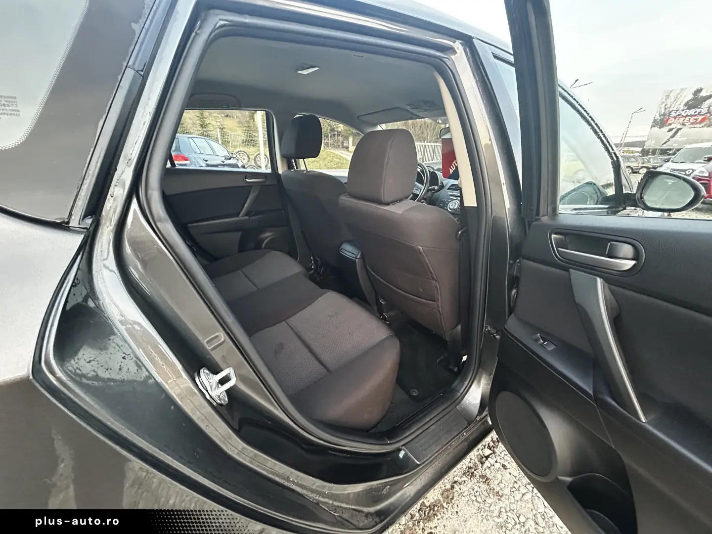 Mazda 3 MZR Active 1.6 MPI   139.000 km   Garanție & Rate