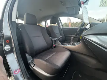 Mazda 3 MZR Active 1.6 MPI   139.000 km   Garanție & Rate