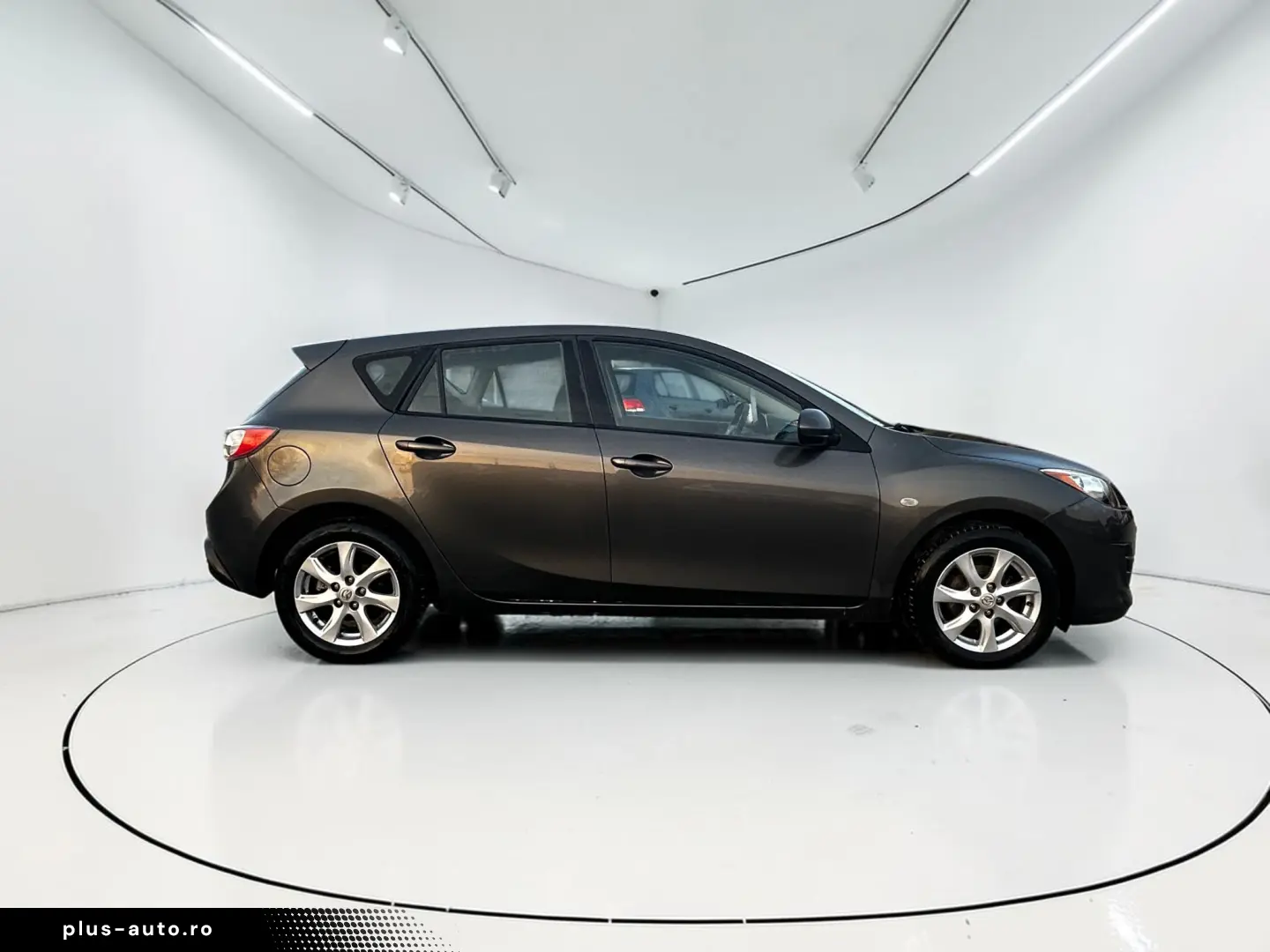 Mazda 3 MZR Active 1.6 MPI   139.000 km   Garanție & Rate