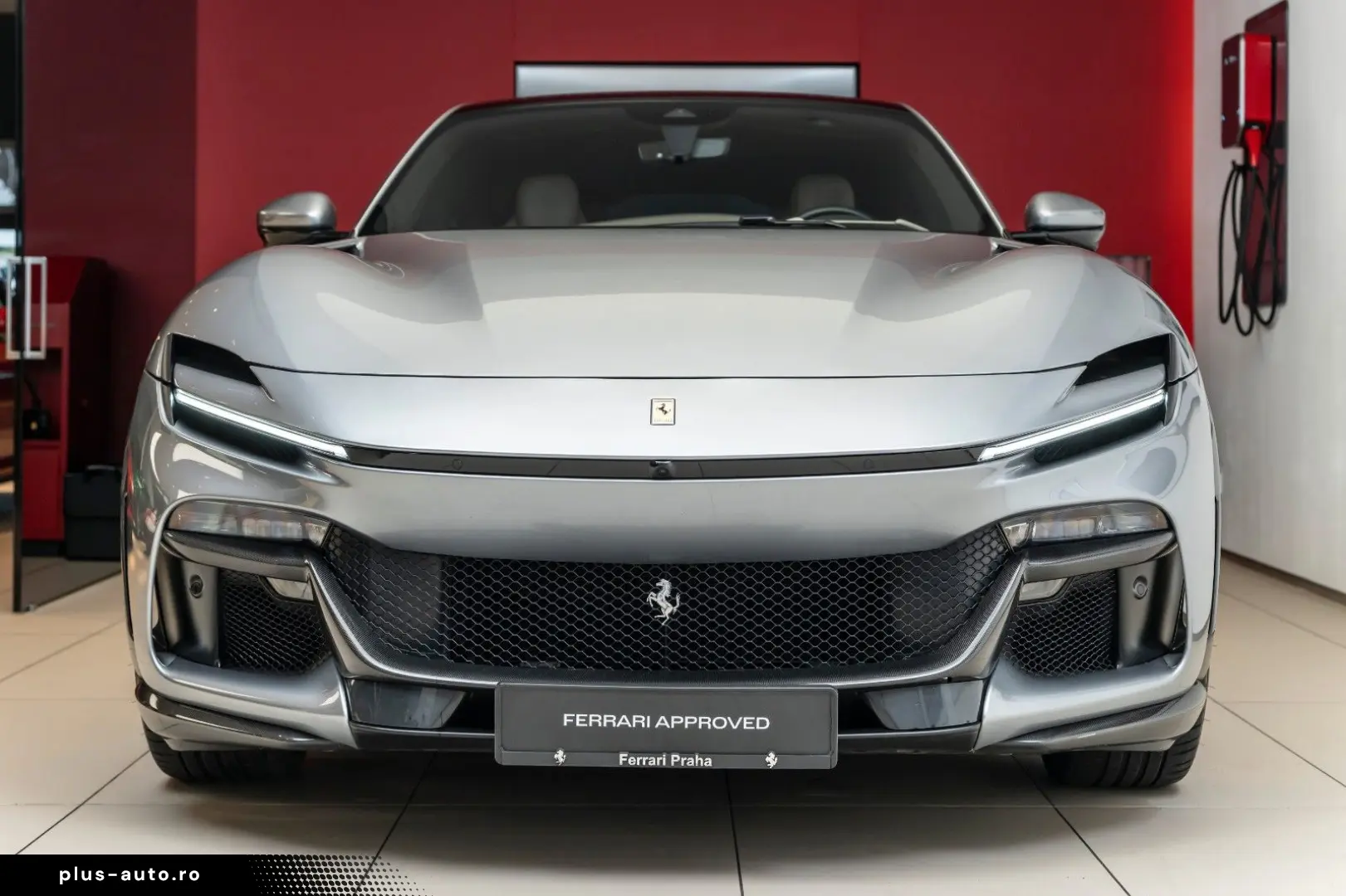 FERRARI Purosangue V12 DCT 4WD