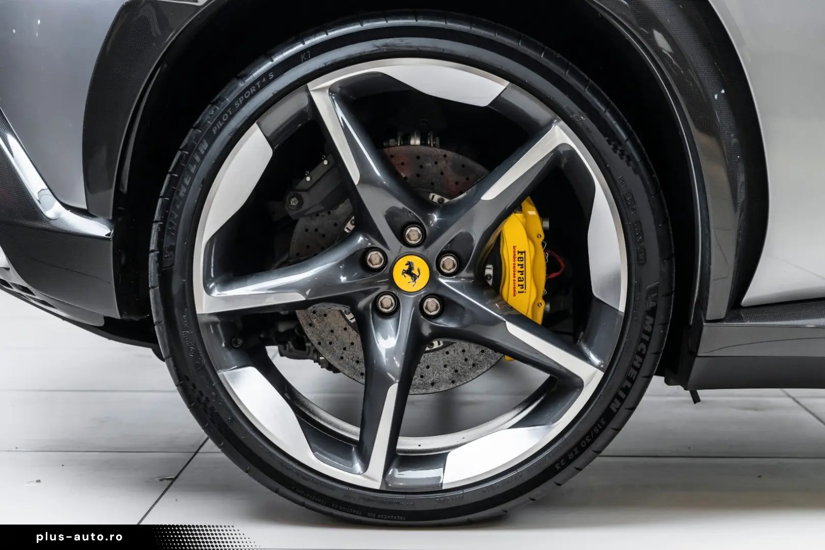 FERRARI Purosangue V12 DCT 4WD