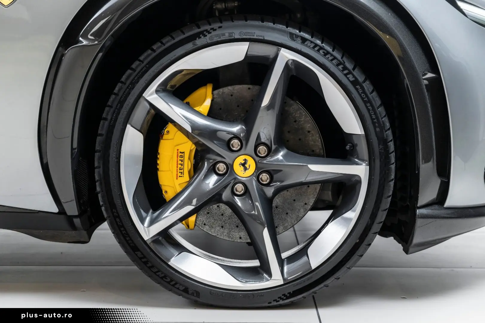 FERRARI Purosangue V12 DCT 4WD