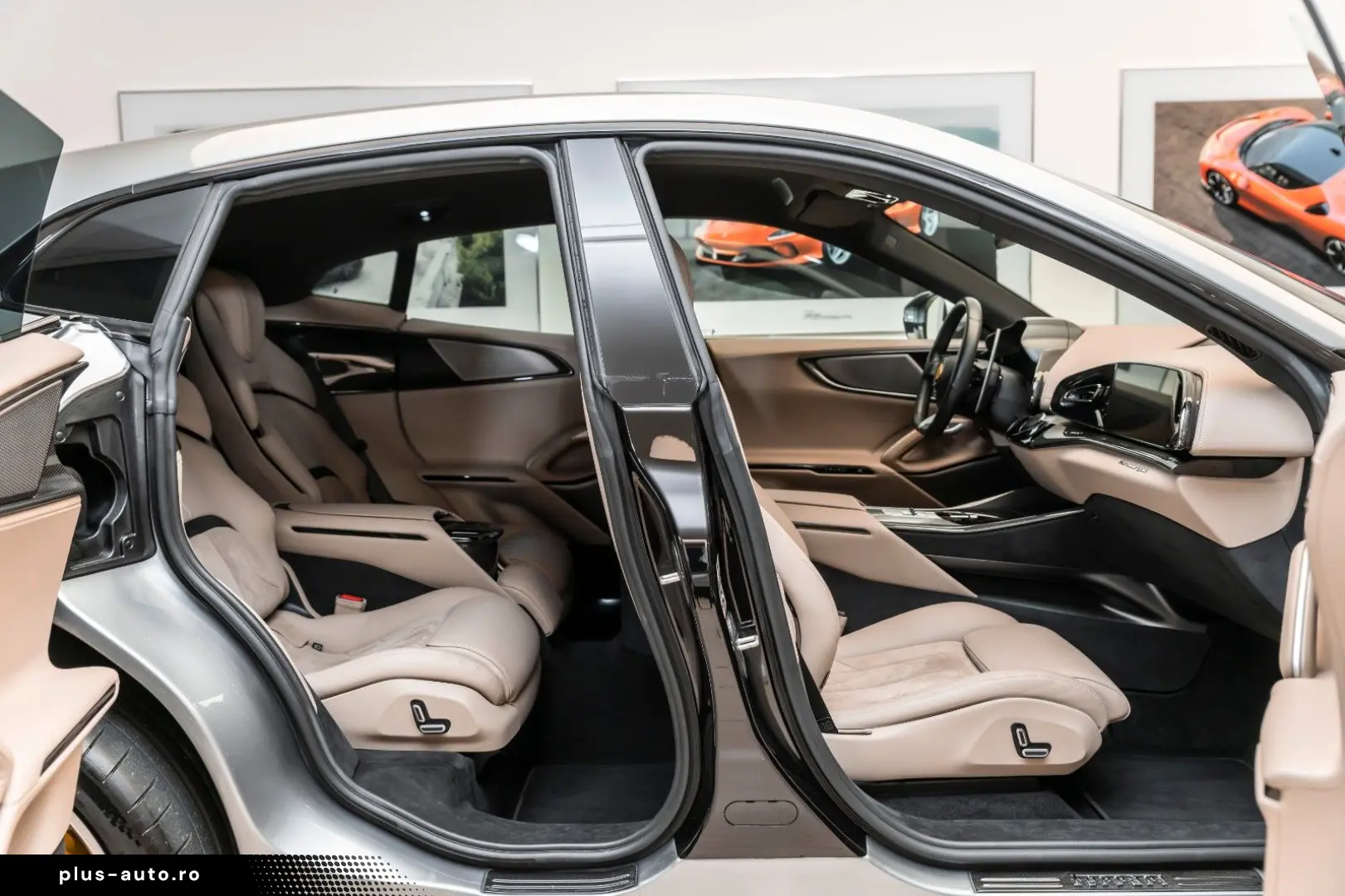 FERRARI Purosangue V12 DCT 4WD