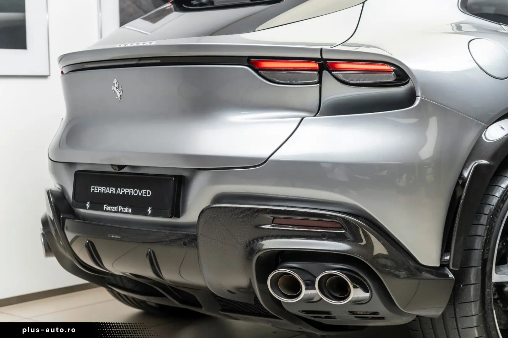 FERRARI Purosangue V12 DCT 4WD