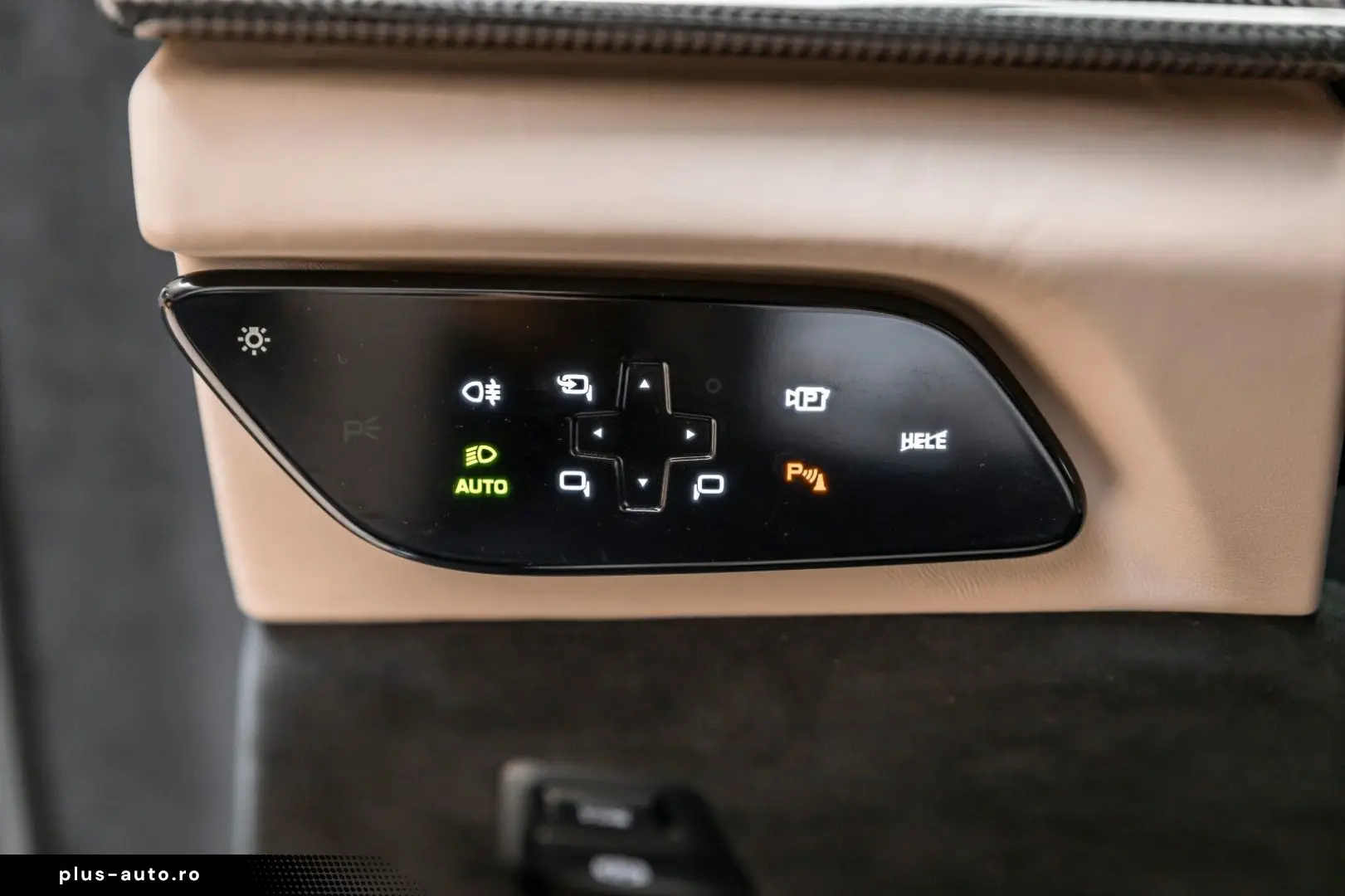 FERRARI Purosangue V12 DCT 4WD