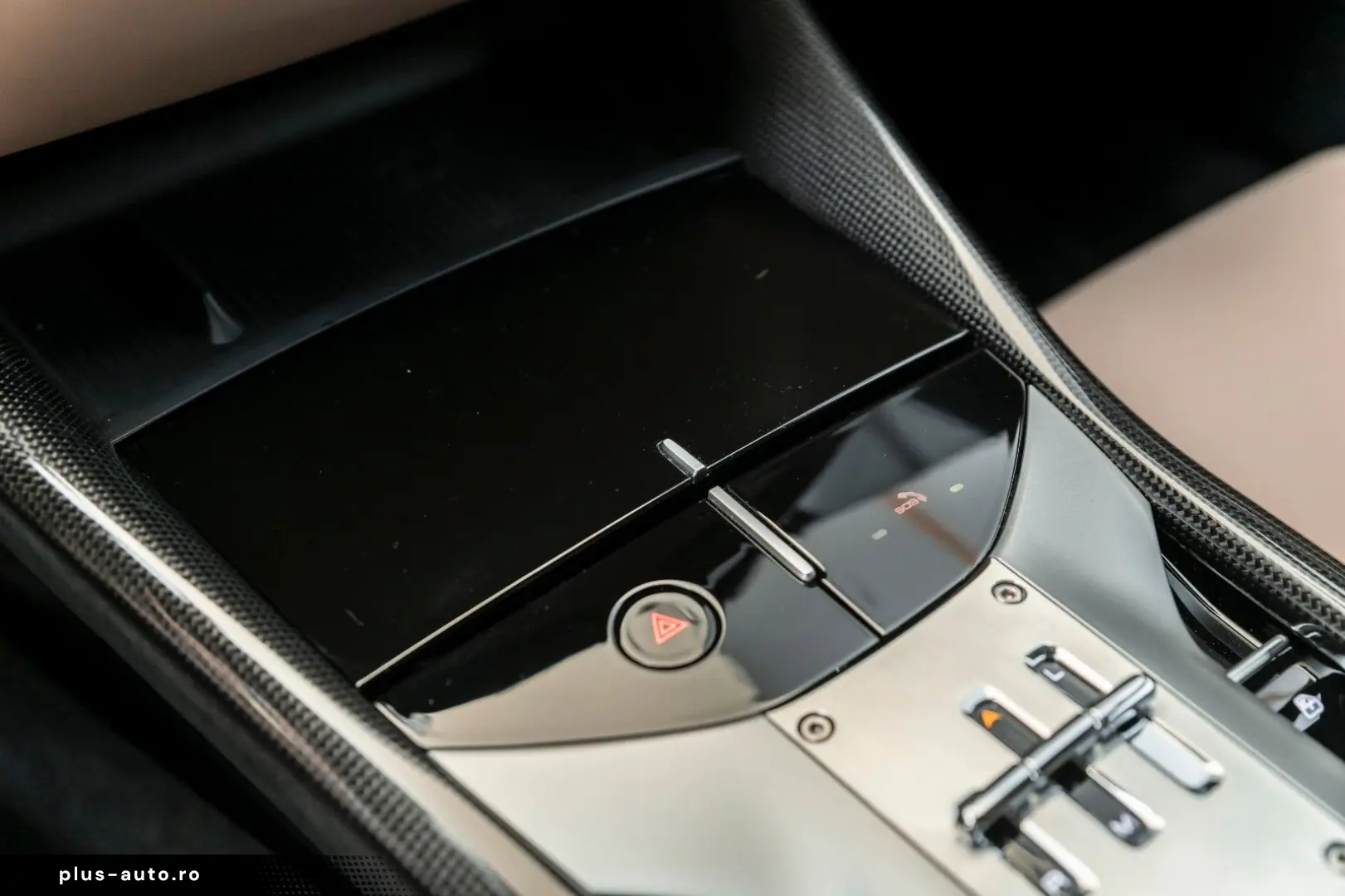 FERRARI Purosangue V12 DCT 4WD