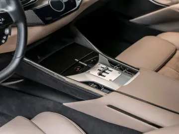 FERRARI Purosangue V12 DCT 4WD