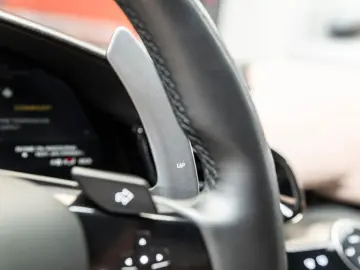 FERRARI Purosangue V12 DCT 4WD