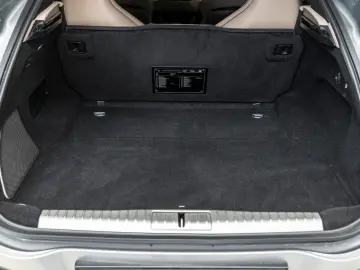 FERRARI Purosangue V12 DCT 4WD