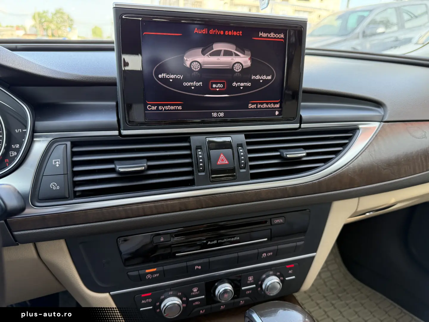 6000e avans și 5000e în 3 luni