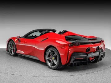 FERRARI SF90 Spider ASSETTO FIORANO