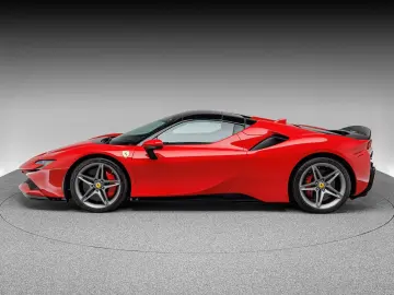 FERRARI SF90 Spider ASSETTO FIORANO