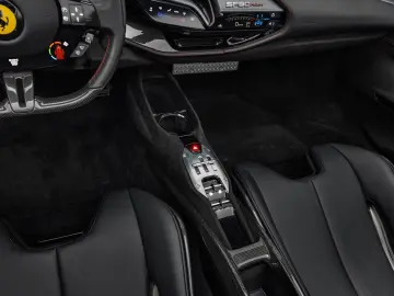 FERRARI SF90 Spider ASSETTO FIORANO
