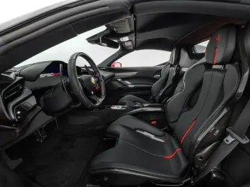 FERRARI SF90 Spider ASSETTO FIORANO