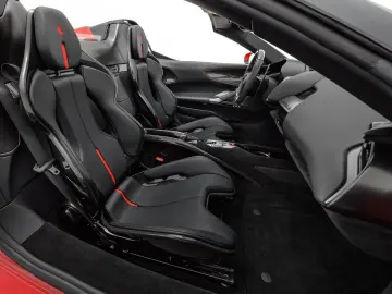 FERRARI SF90 Spider ASSETTO FIORANO