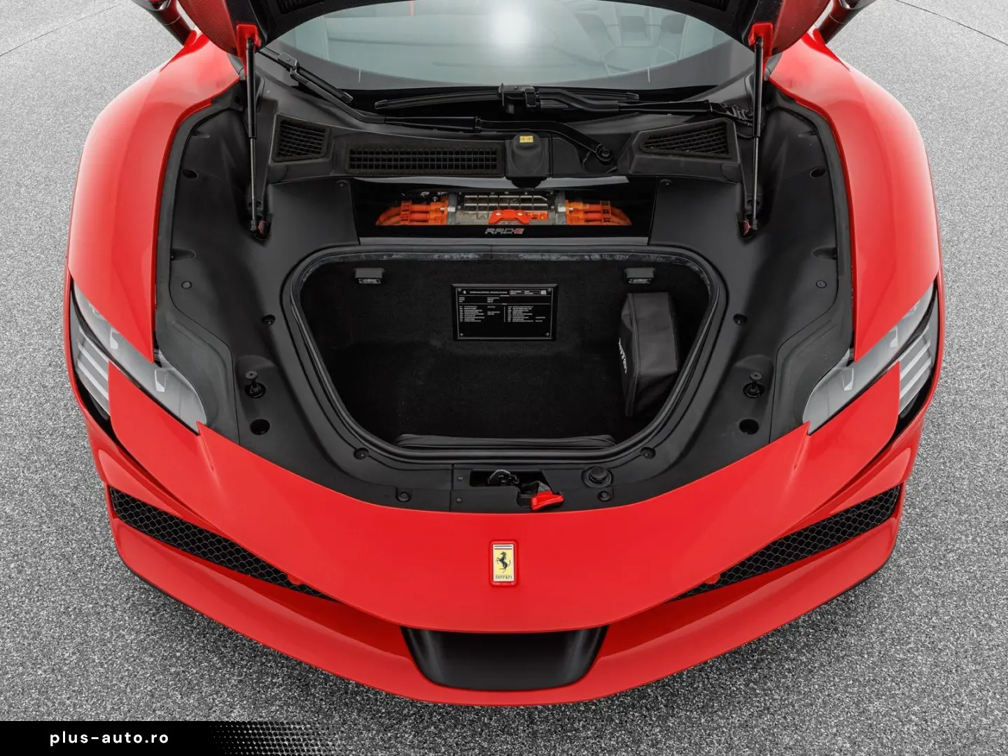 FERRARI SF90 Spider ASSETTO FIORANO