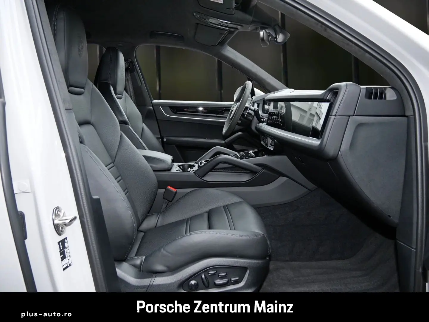 PORSCHE Cayenne GTS Head-Up LED-Matrix 22-Zoll InnoDrive