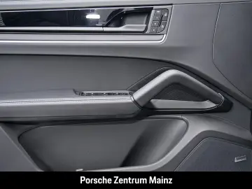 PORSCHE Cayenne GTS Head-Up LED-Matrix 22-Zoll InnoDrive