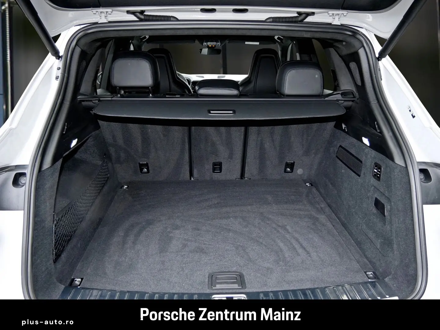 PORSCHE Cayenne GTS Head-Up LED-Matrix 22-Zoll InnoDrive