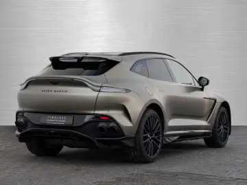 ASTON MARTIN DBX 707 V8 4x4