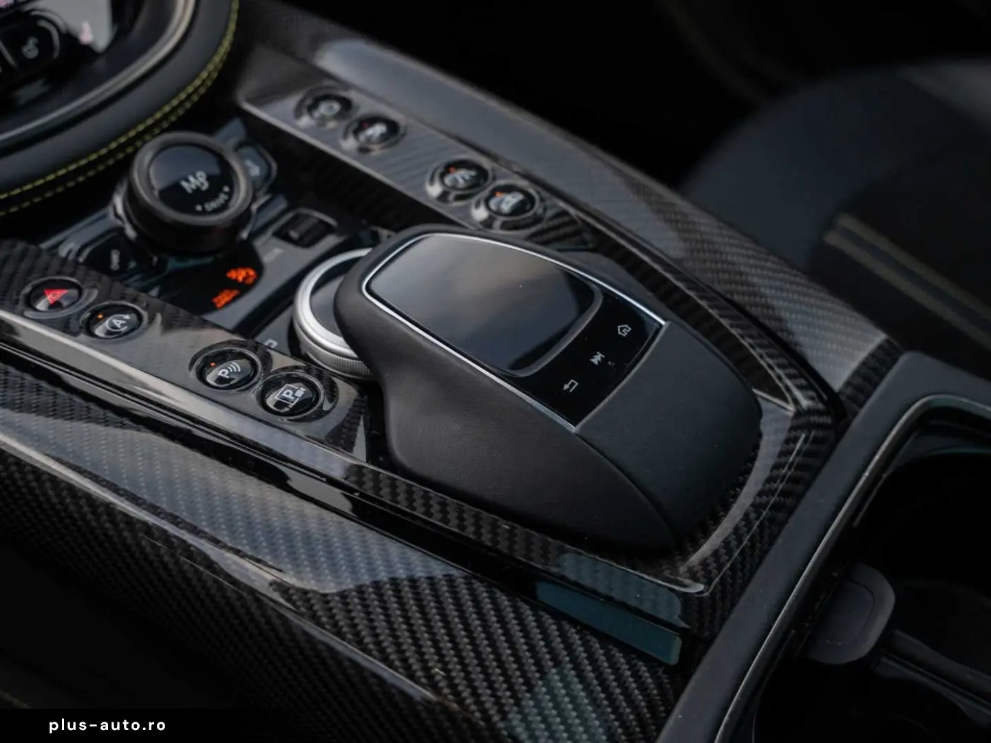 ASTON MARTIN DBX 707 V8 4x4