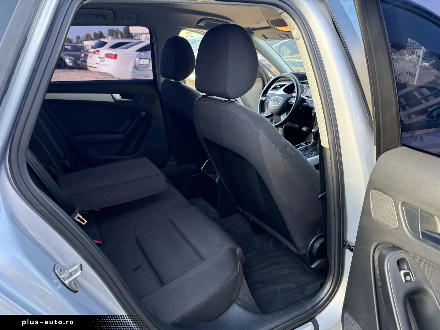 6000e avans și 5000e în 3 luni