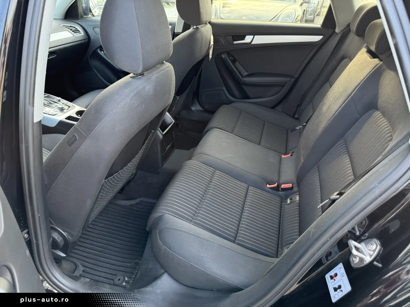 rate directe cu 5000e avans 4500 în 3 luni