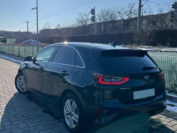 Kia cee'd   Ceed