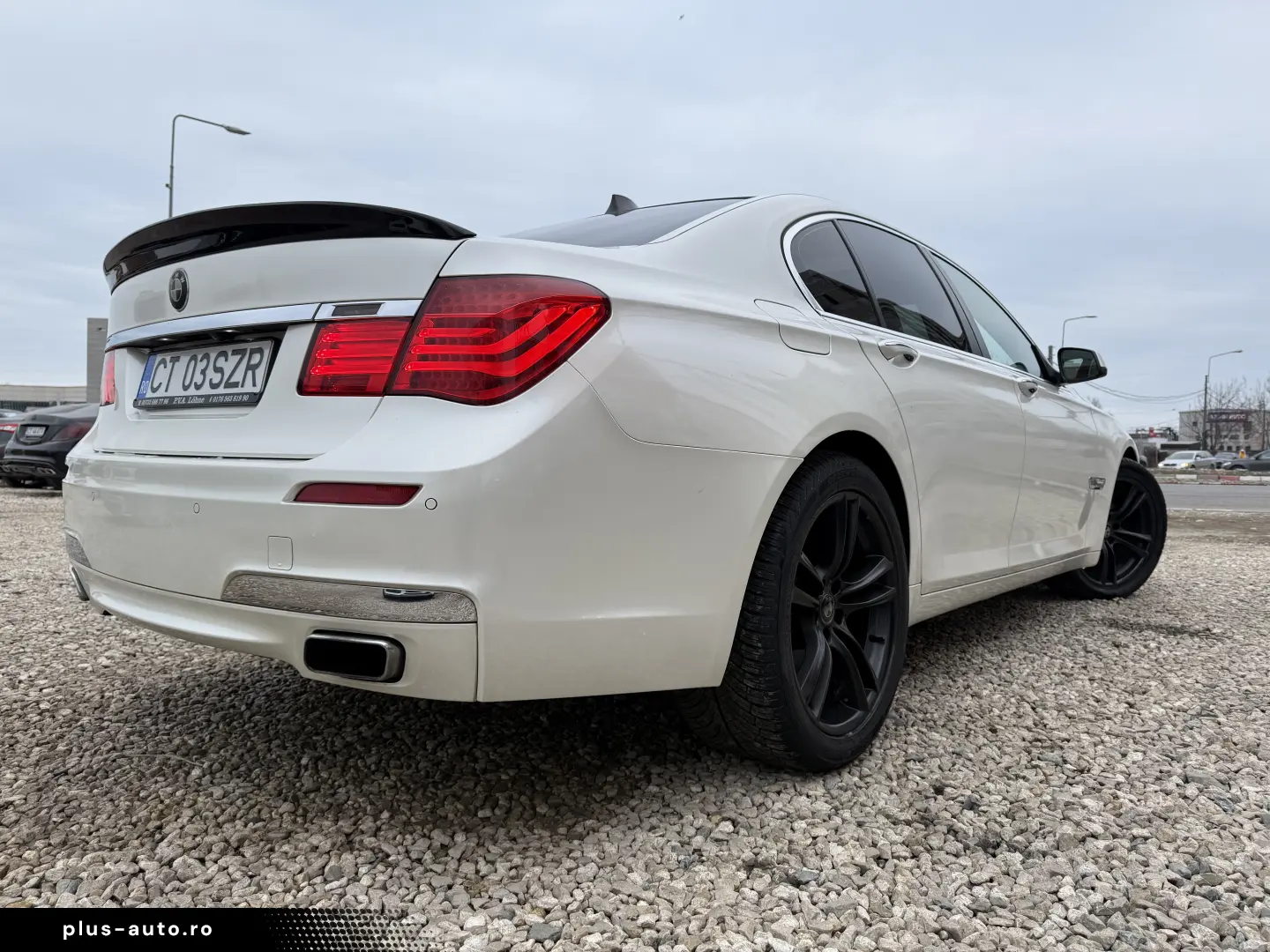 M-pachet 7000e avans 6000e în 3 luni