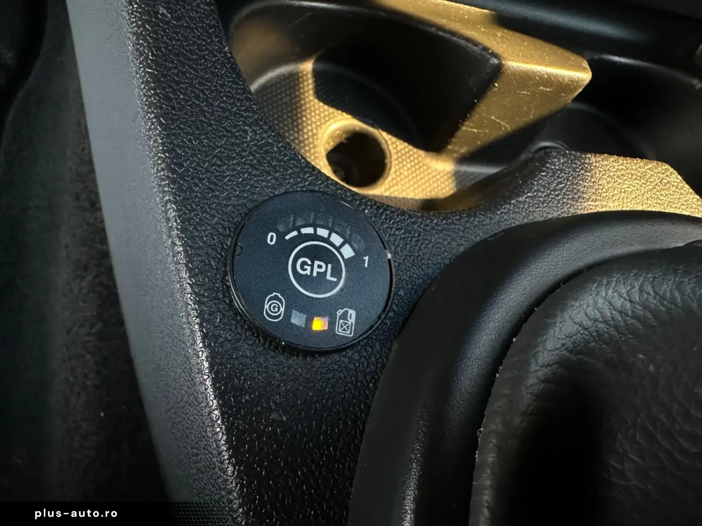 Dacia Duster 1.6 Mpi   GPL 2015