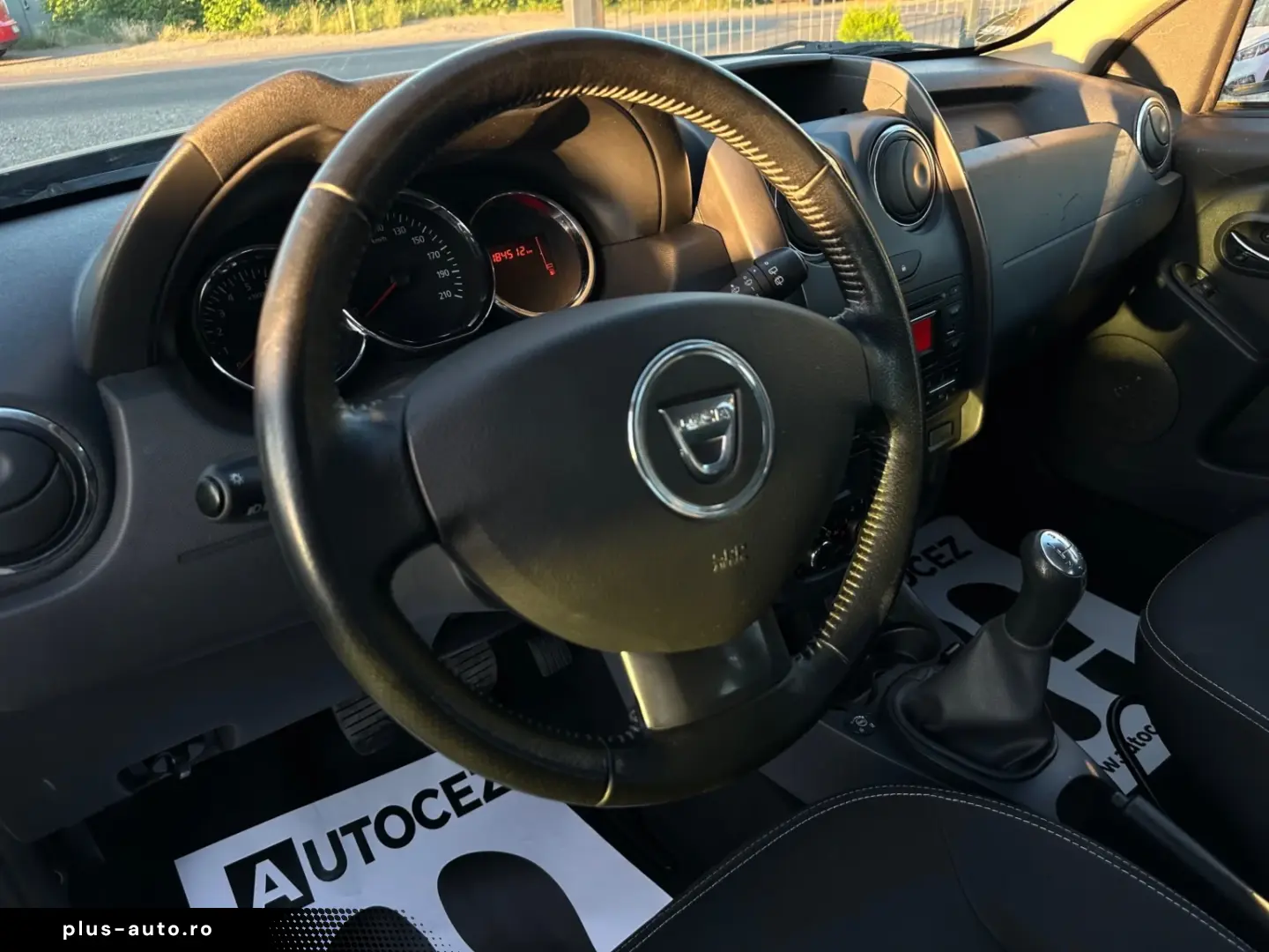 Dacia Duster 1.6 Mpi   GPL 2015