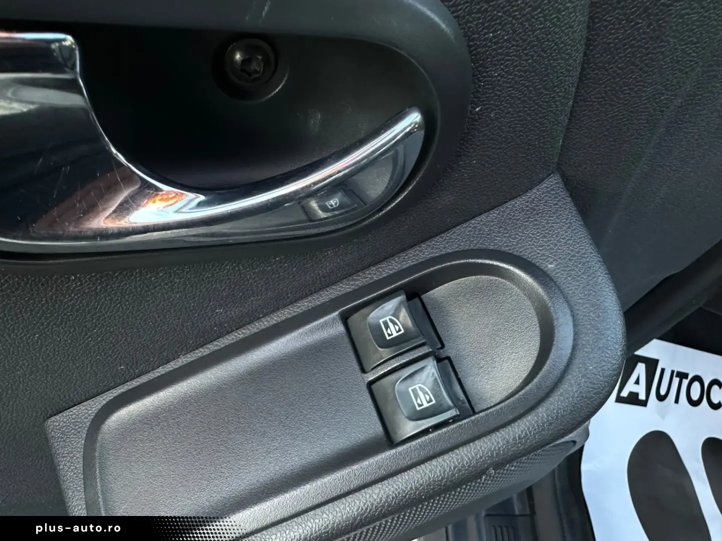 Dacia Duster 1.6 Mpi   GPL 2015