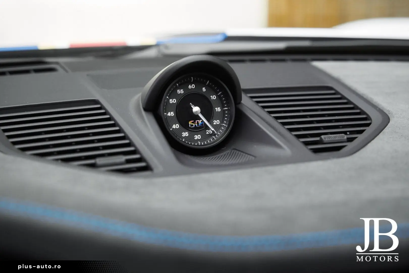 PORSCHE 992 Dakar Roughroads Burmester 360  Rallye LED