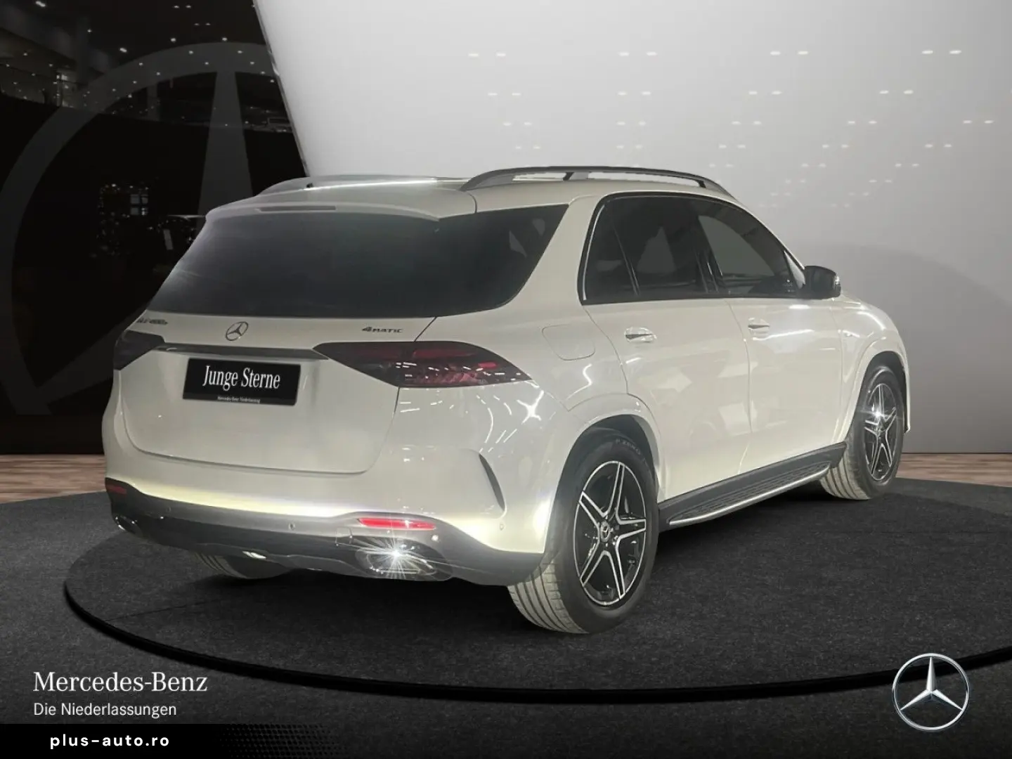 MERCEDES-BENZ GLE 400 e 4M AMG Advanced  Pano AHK Burmester