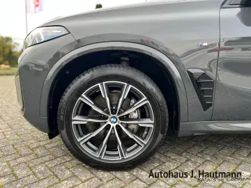 BMW X5 40d xDrive M SPORT  AHK PANO ACC H&K 360