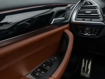 BMW X3 M Competition Panorama 360  Laser HUD DAB H K