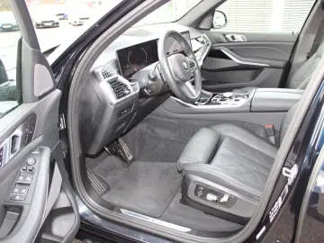 BMW X5 x30d M Sport PanoD.Standh.KomfS Bel.Soft AHK