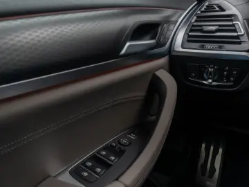 BMW X4 M Competition HUD H K DAB Komfort Alarm 21Zol