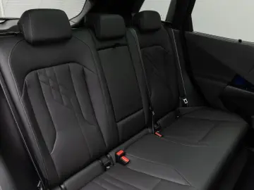 BMW X3 M50 Panorama 360 HUD DAB H K Komfort Alarm